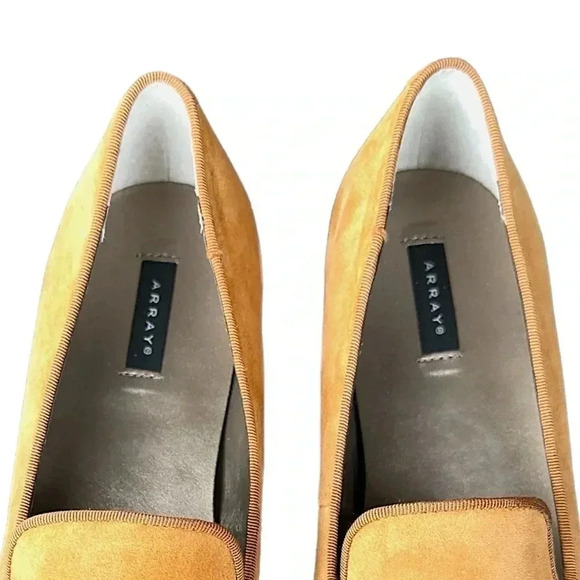 AARAY | NWOT | QUEEN BEE EMBROIDERED YELLOW SUEDE LOAFERS | SIZE: 7.5 M - Picture 2 of 10